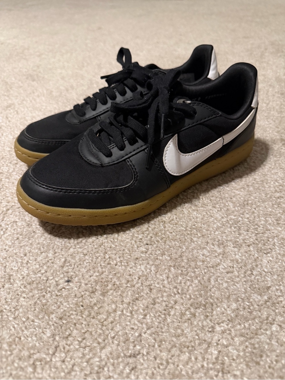 Wmns Nike Field General